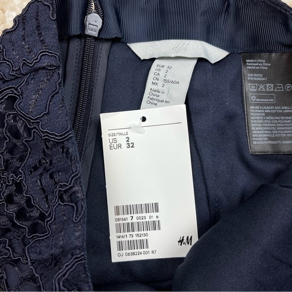 H&M Pencil lacy navy skirt size 2 - Picture 4 of 5